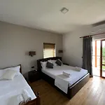 Victoria Hotel