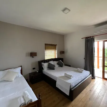 Victoria Hotel