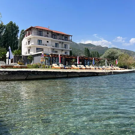 Victoria Hotel Mëmëlisht