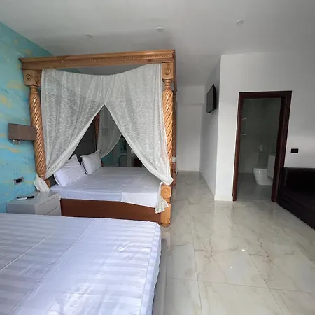 ホテル Victoria 4*