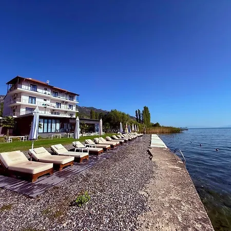 Victoria ホテル 4*