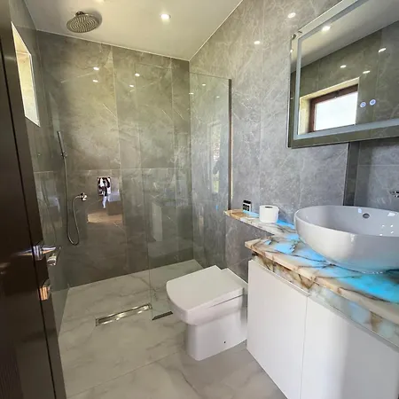 Hotell Victoria 4*