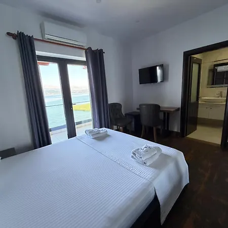 فندق Victoria 4*
