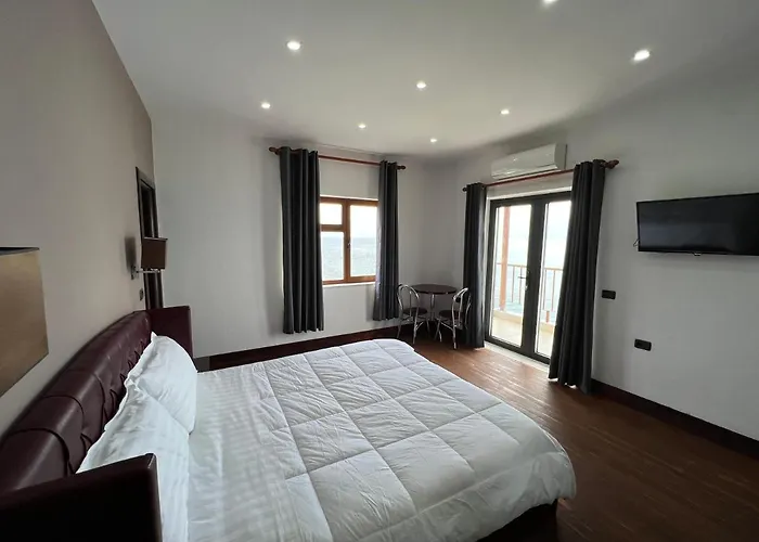 Victoria Hotel Memlishte